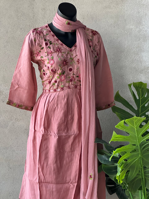 Hand embroidery Roman silk kurti pant set