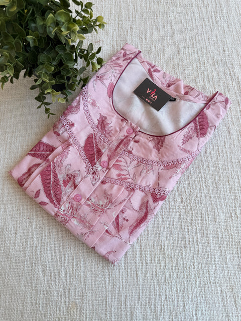 XL size printed Alpine nighty