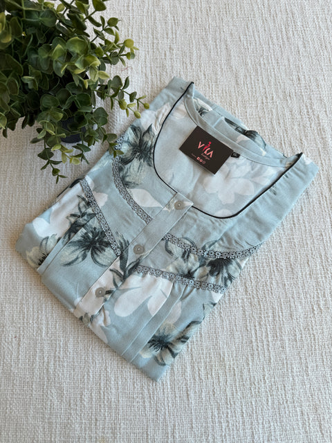 XL size printed Alpine nighty