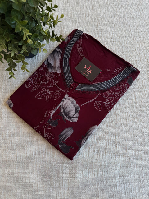 XL size printed Alpine nighty