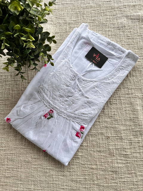 Embroidery soft cotton nighty - White