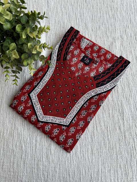 M size slim fit printed cotton nighty