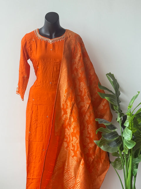 Neck emb Dola silk kurta pant set