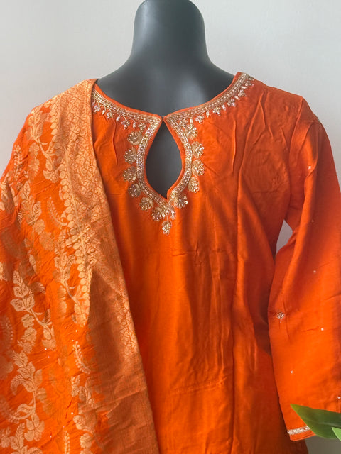 Neck emb Dola silk kurta pant set