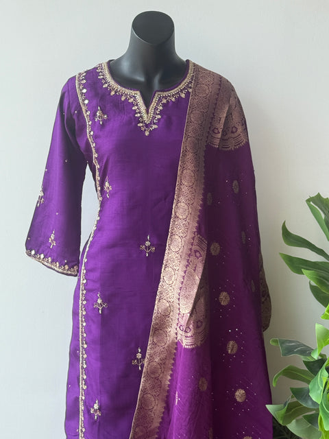 Neck emb Dola silk kurta pant set