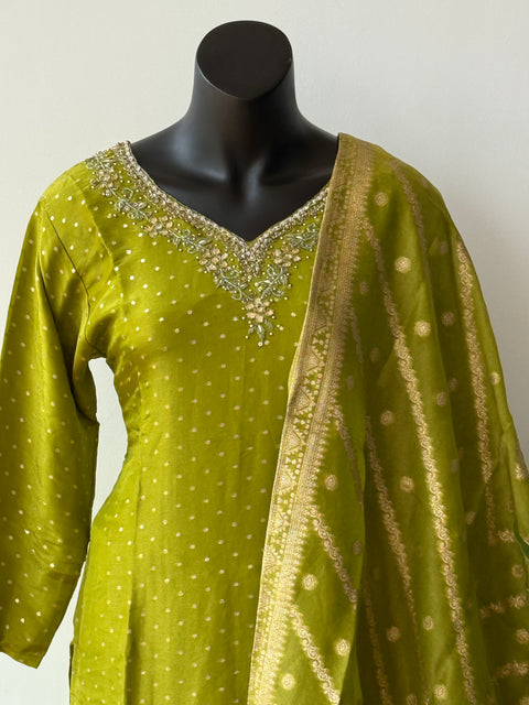 Banaras Tissue kurta pant set