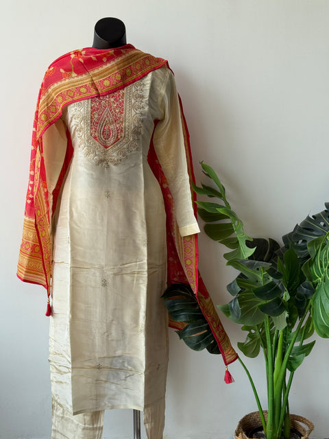 Banaras Tissue kurta pant set