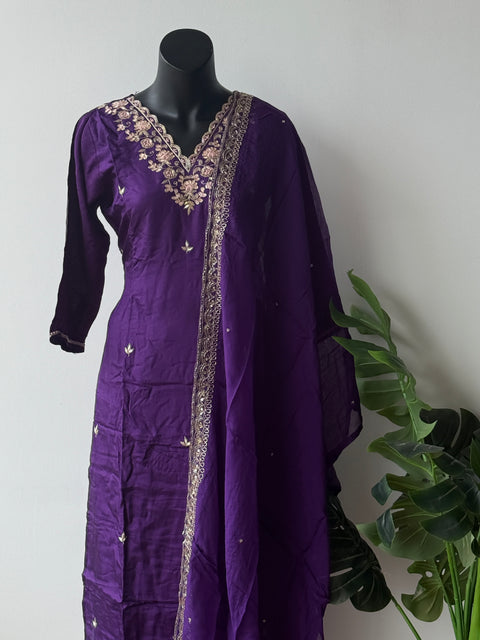 Neck work muslin kurta pant set