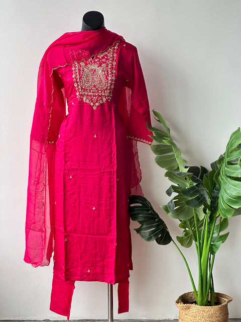 Neck work Pink muslin kurta pant set