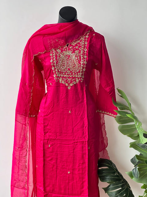 Neck work Pink muslin kurta pant set