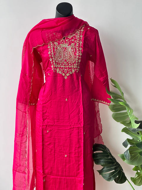 Neck work Pink muslin kurta pant set